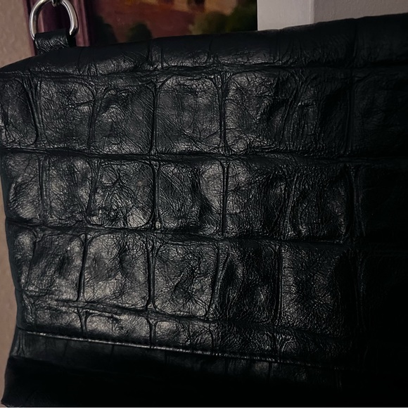 Nicole by Nicole Miller black gold over crossbody - Picture 6 of 12